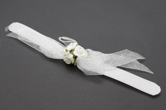 ESKÜVŐI KARKÖTÖ RÓZSÁVAL FEHÉR