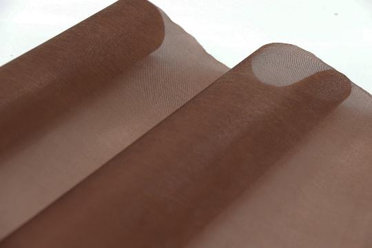 DEKOR ANYAG SZATÉNORGANZA 47X10M 47-044 BARNA